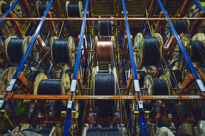 Отмотка кабеля со стеллажа