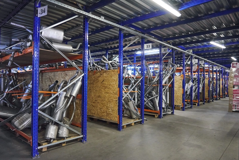 Стеллажи для шинных центров