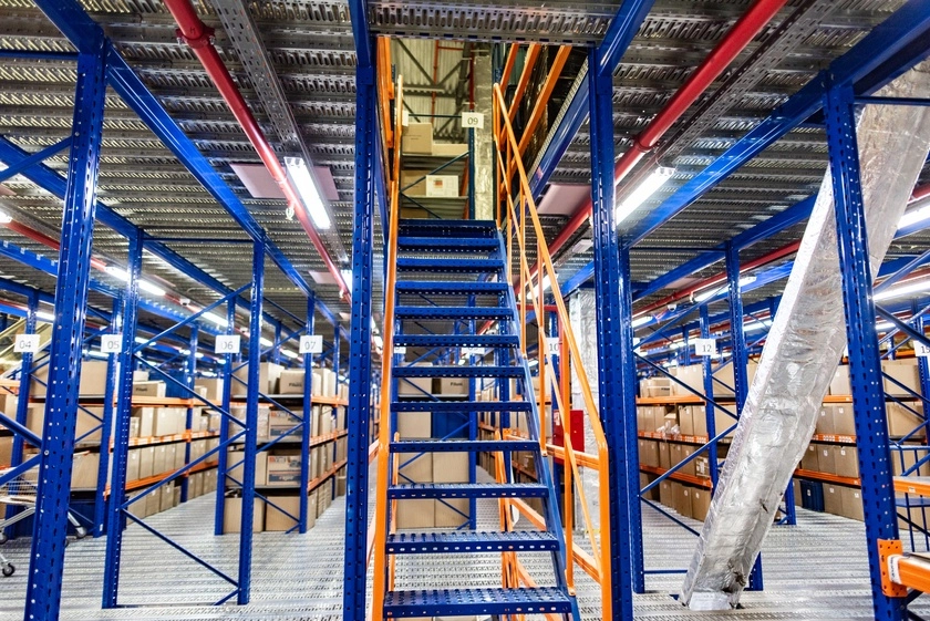 Изготовление стеллажей на заказ для склада, производства, магазина